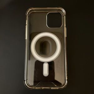 IPhone 12 Pro magnetic case